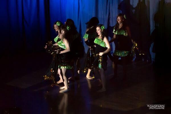 cabaret oriental 2016 14 158 600 450