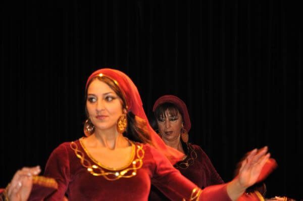 danse orientale  dimanche 249 40 600 450