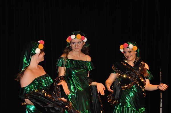 danse orientale  dimanche 345 47 600 450
