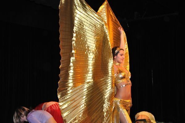 danse orientale  dimanche 563 49 600 450